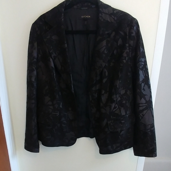 Escada Black Leather Texture Blazer Jacket - Picture 3 of 15